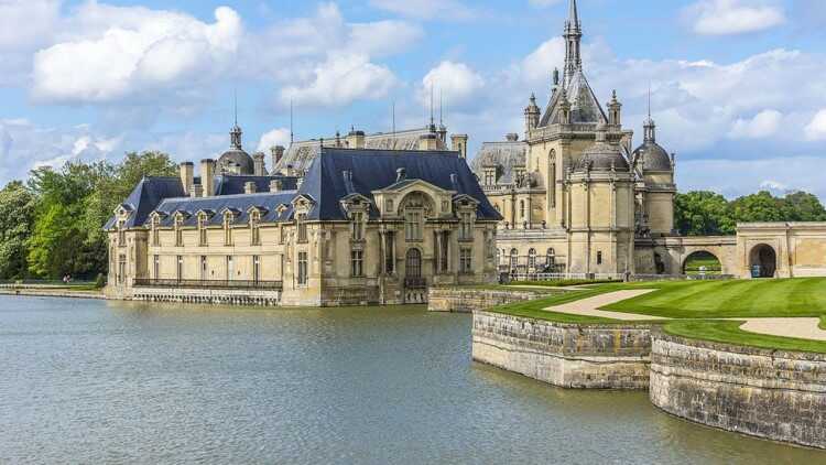 déménagement possible autour du château de Chantilly